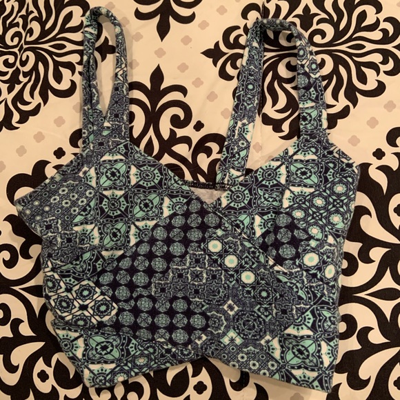 Charlotte Russe crop top - Picture 1 of 3